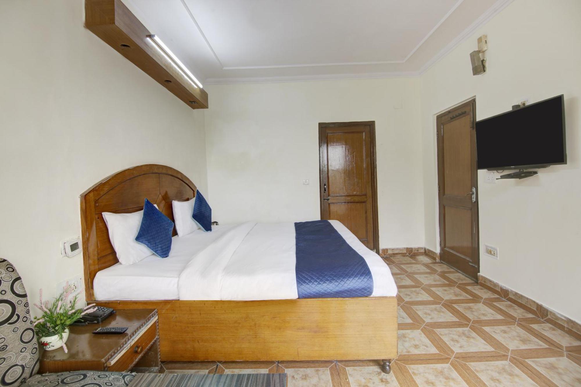 Hotel The Eden Park Noida Ngoại thất bức ảnh